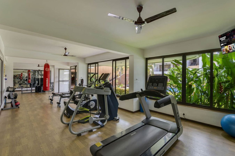 Room 2, 2BR w Pool Sauna 2km to Baga Calangute Beach, North Goa
