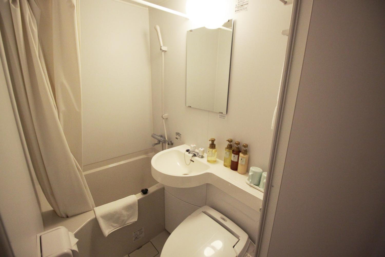 Bathroom 4, Takamatsu Century Hotel, Takamatsu