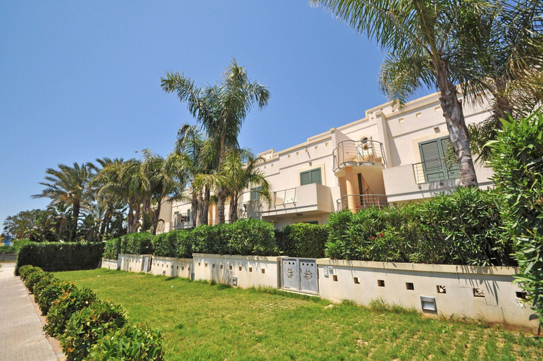 Room 5, Residence Arainn Ozan 2 Posti con Piscina Wifi, Lecce