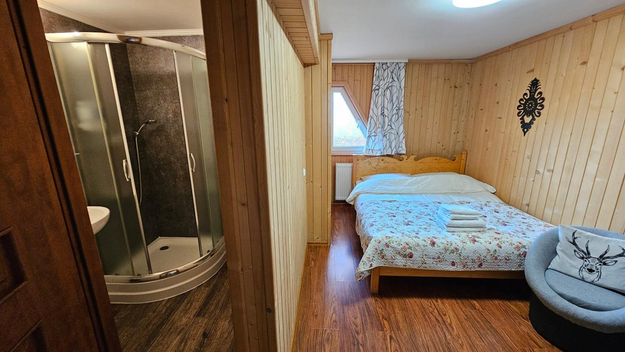 Bedroom 2, Bukowianski Dworek - Blisko wyciagi, termy, szlaki turystyczne oraz kuchnia i grill w obiekcie, Tatra