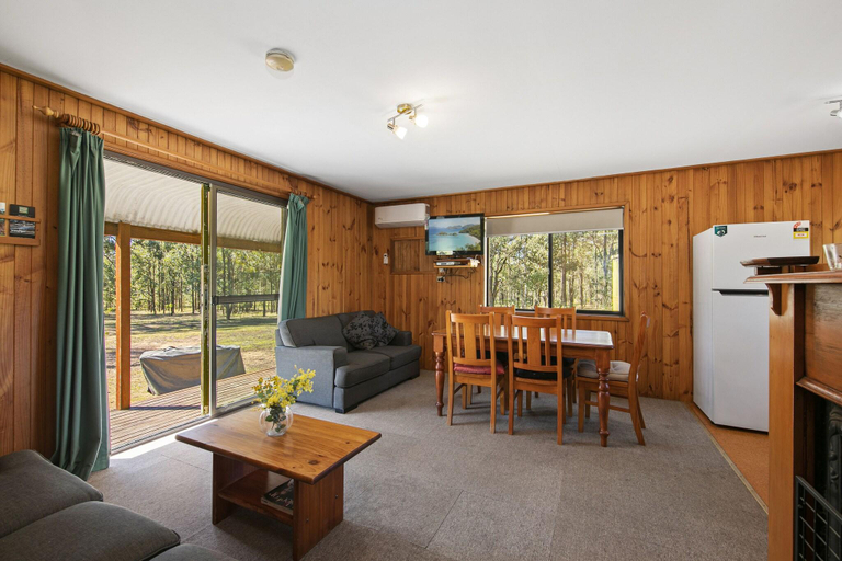 Public Area, Hunter Hideaway Cottages, Cessnock