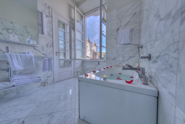 Bathroom 4, Hotel Casa Gangotena, Quito
