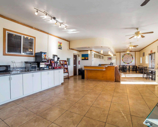 Public Area 2, Rodeway Inn at Lake Powell, Coconino