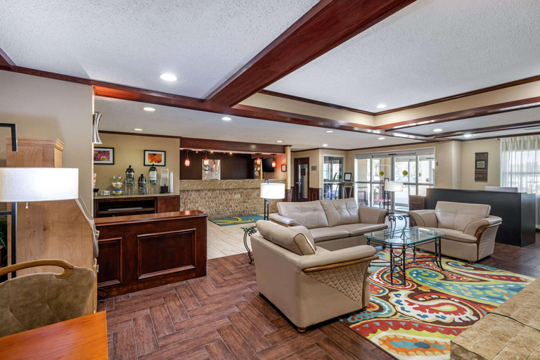 Public Area 3, Quality Suites Addison-Dallas, Dallas