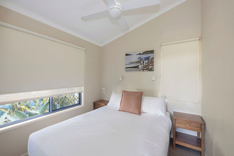 Bedroom 2, Reflections Brunswick Head - Holiday Park, Byron