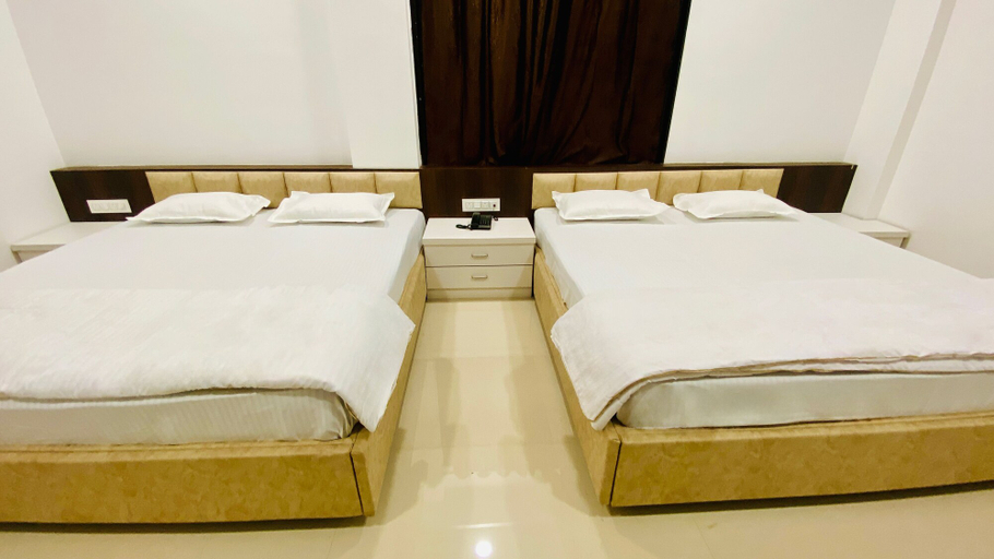 Bedroom 3, Hotel Shree Rameshwaram, East Nimar