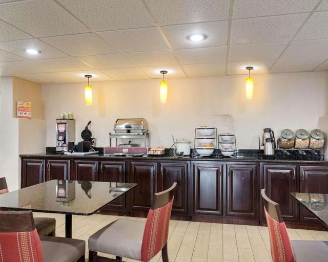 Food & Drinks 5, Quality Inn Olive Branch - Memphis South, Desoto