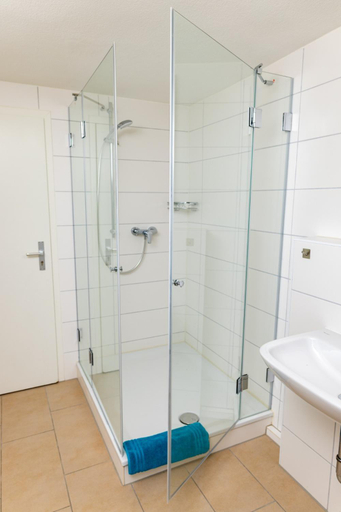 Bathroom 5, Gasthaus Rossle, Hohenlohekreis