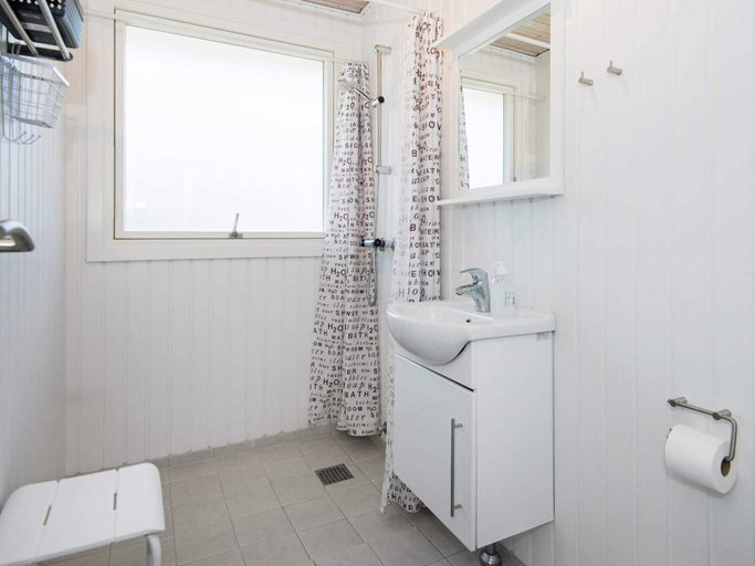 Others 4, 6 Person Holiday Home in Allingabro-by Traum, Norddjurs