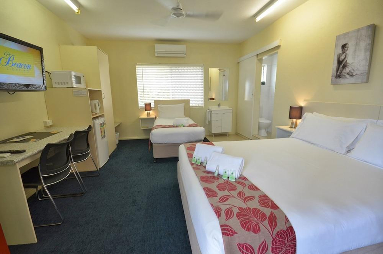 Bedroom 2, International Lodge Motel, Mackay - Pt A