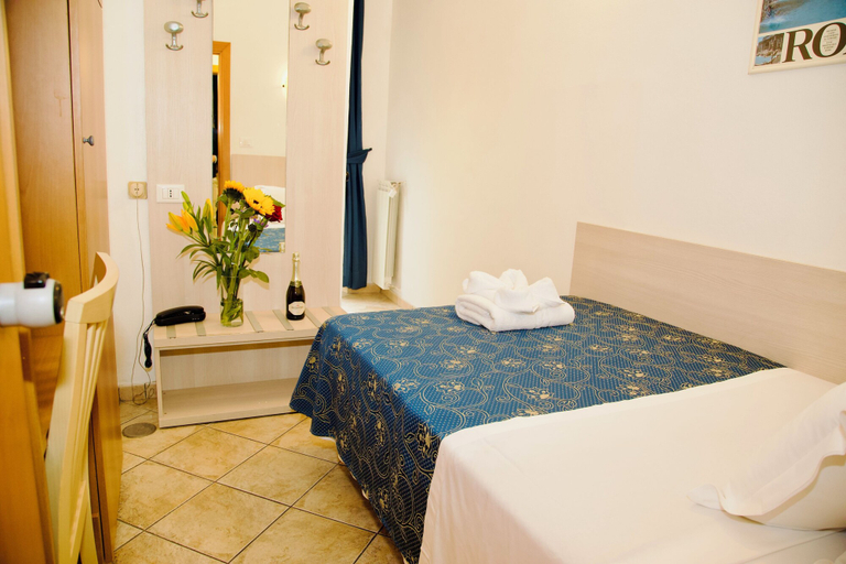 Bedroom 5, HOTEL MARECHIARO, Rome