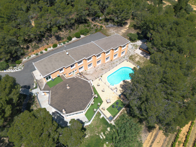 Exterior & Views 2, Les Rocailles, Hérault