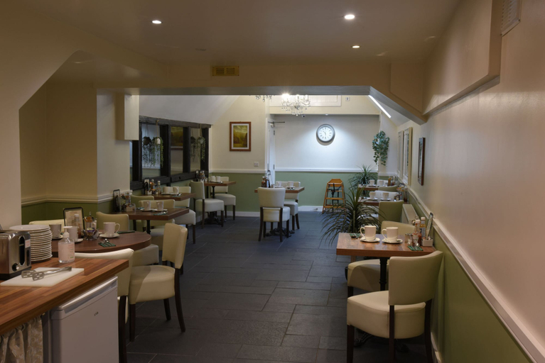 Food & Drinks 5, Crossways Inn, Somerset