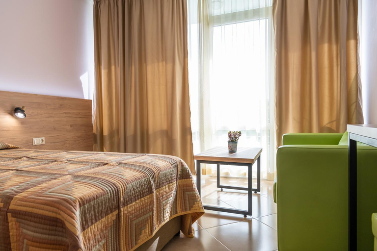 Bedroom 3, Ivana Palace Hotel - Free Parking, Nesebar