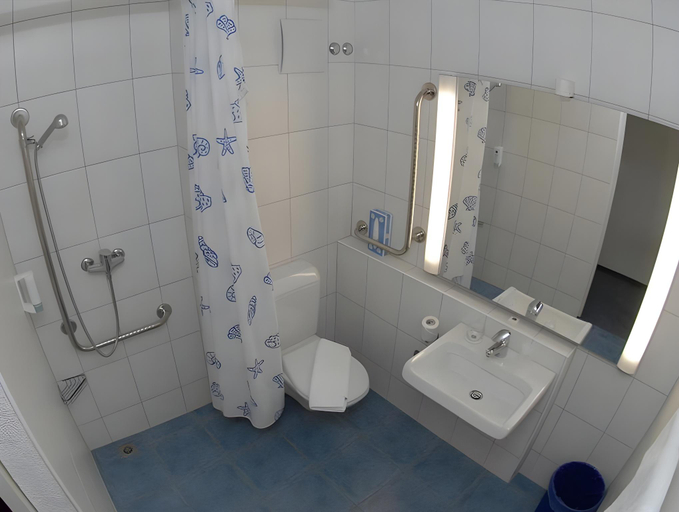 Bathroom 2, Airporthotel Grenchen, Lebern