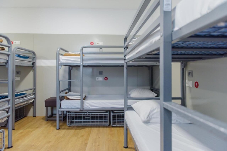 Bedroom 3, Hostel Warmoes Amsterdam, Amsterdam