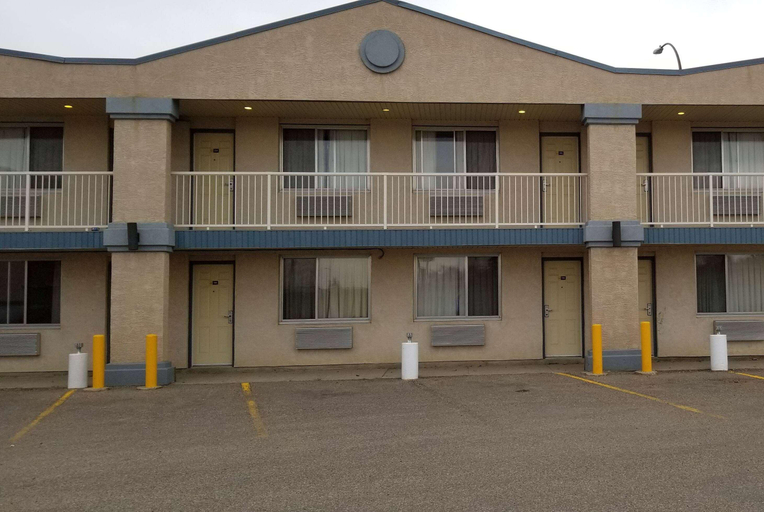 Exterior & Views 2, Days Inn by Wyndham Swift Current, Division No. 8