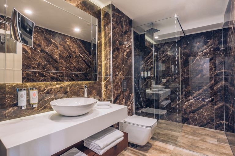 Bathroom 5, Iberostar Waves Slavija