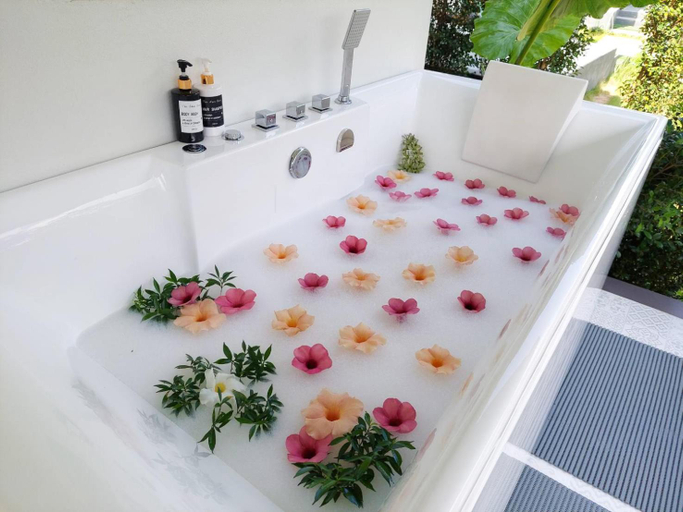 Bathroom, Magical Mountain View Resort, Phanom