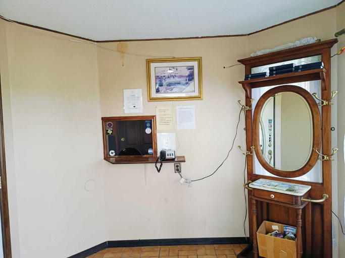 Bathroom 4, Victorian Inn, Henderson