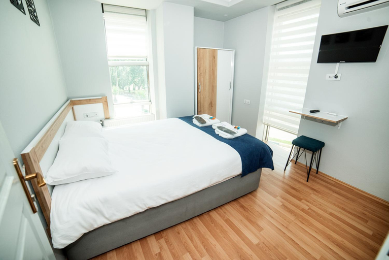 Bedroom 4, Hotel Marmara, Merkez