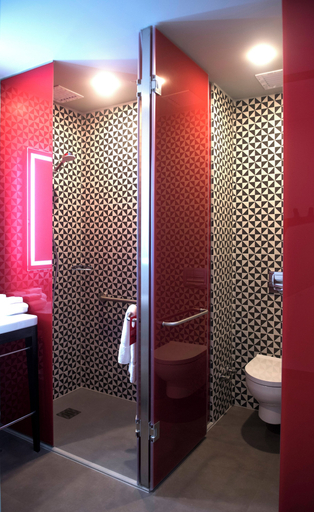 Bathroom 4, Radisson RED Miraflores, Lima
