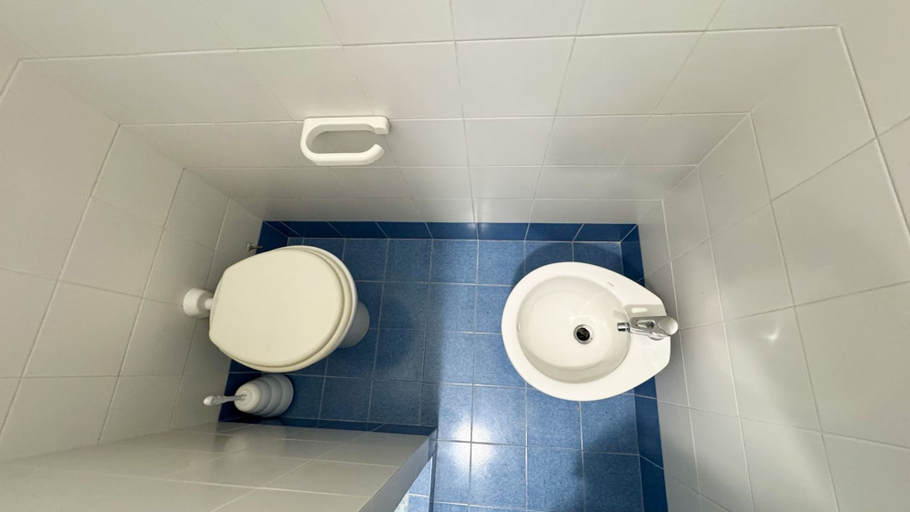 Room 2, Villetta Certosina 1, Lecce