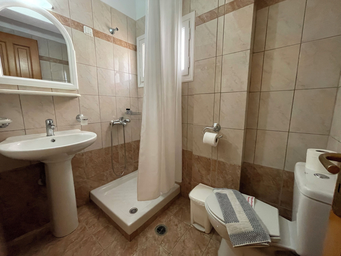 Bathroom 4, Hotel Sofia, Ionian Islands