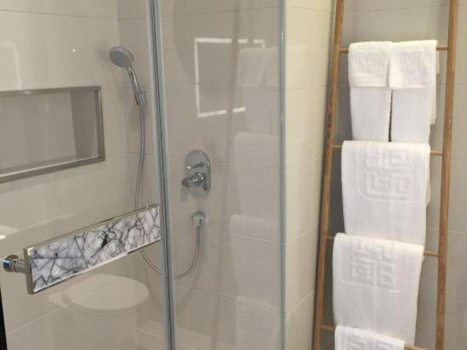 Bathroom 4, Harbin Ju Jian Hotel, Harbin