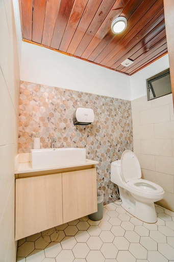 Bathroom 4, Hotel Ocotal B&B, Carrillo
