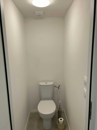Room 5, We Live In R - Suite 402, Marne