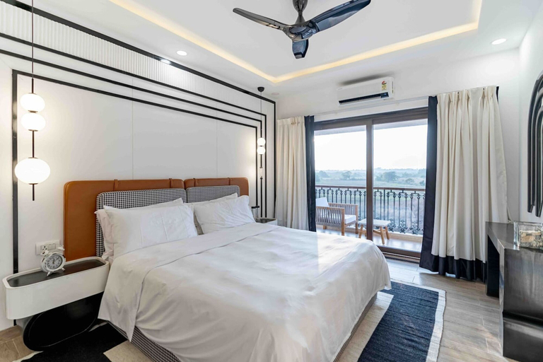 Room 5, Luxury 4bhk Pool Villa - Sunset View, North Goa