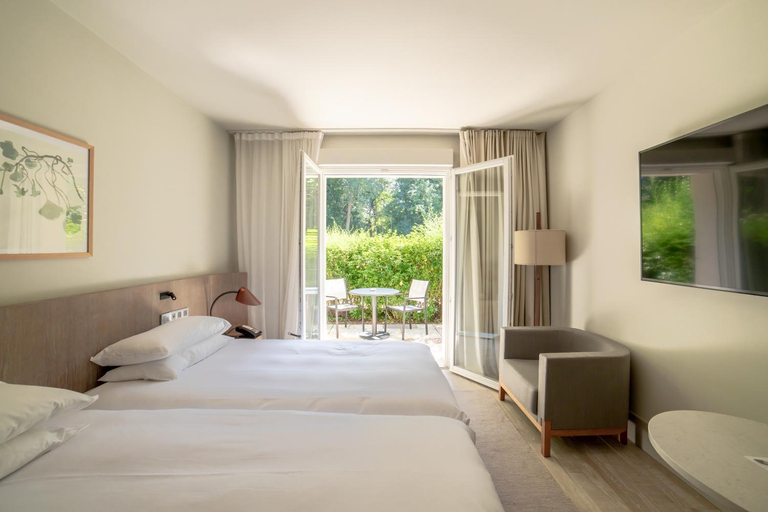 Bedroom 3, Le Grand Pavillon Chantilly, Oise