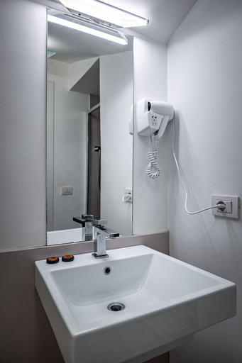 Bathroom 3, Flospirit - Magnifico, Florence