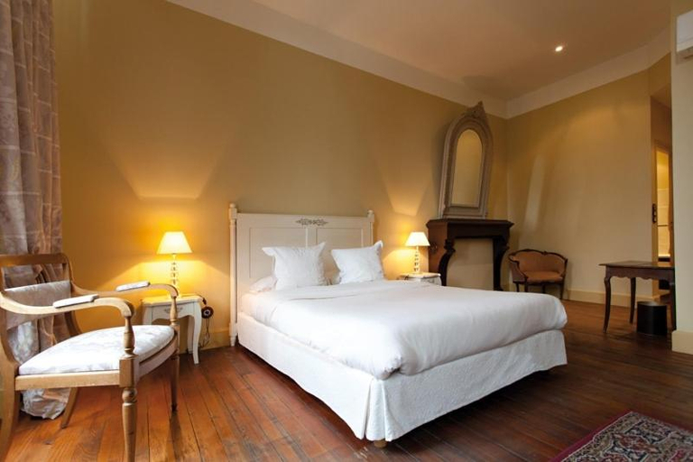 Bedroom, Hostellerie du Coq d'Or, Charente-Maritime
