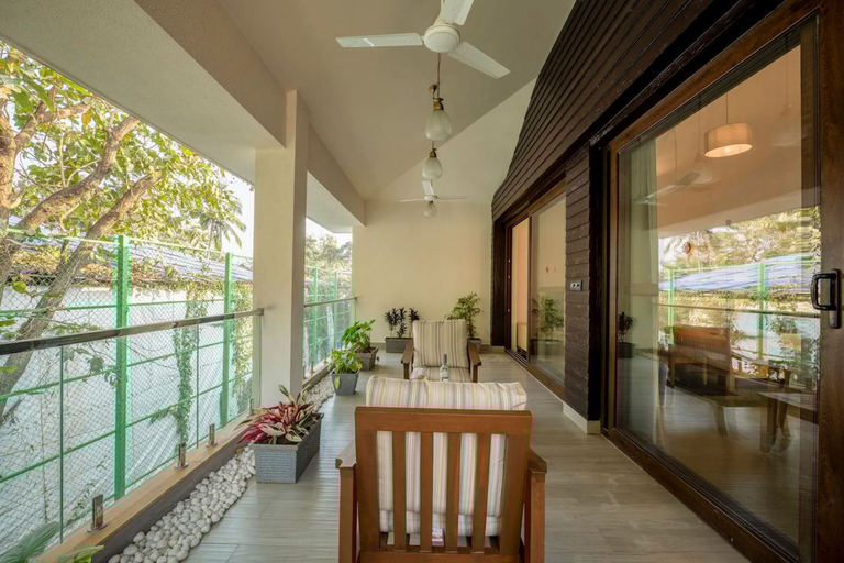 Room 2, Lux 3BR Villa w Private Pool in Anjuna Casa Gola, North Goa