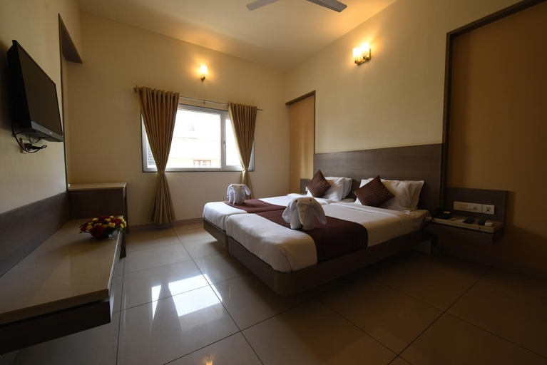 Bedroom 2, HOTEL LANDMARK, Coimbatore