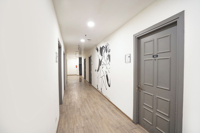 Others 5, Fabhotel Royale 49, Gautam Buddha Nagar
