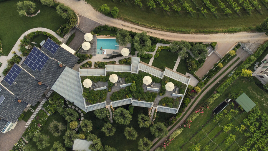 Exterior & Views 2, San Colombano Suite, Verona