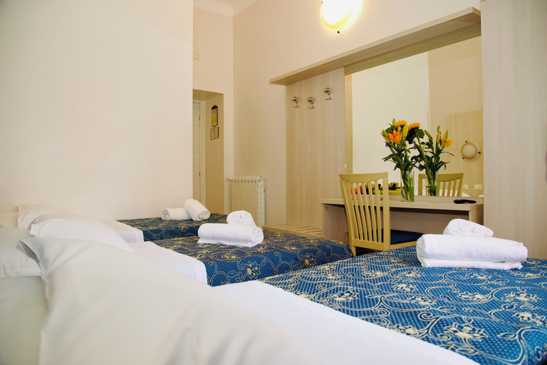 Bedroom 3, HOTEL MARECHIARO, Rome