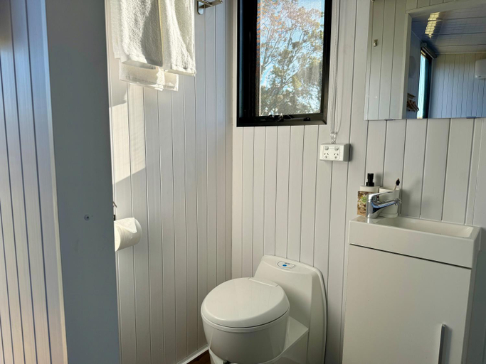 Bathroom 3, Tiny Away Escape at Granite Belt, Stanthorpe