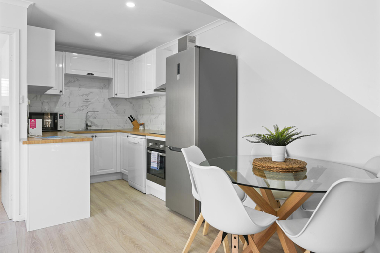 Dining Room 16