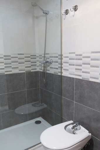 Bathroom 2, Stay U-nique Apartments Salitre, Málaga