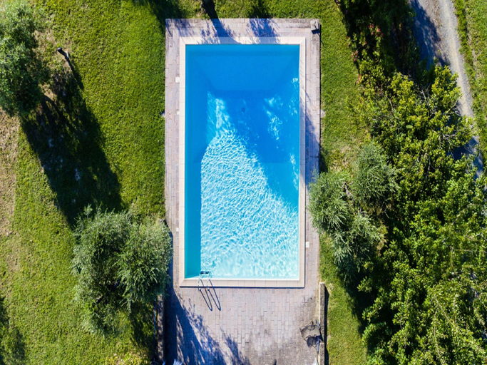 Sport & Beauty 2, Spacious Tuscan Villa Retreat, Pisa