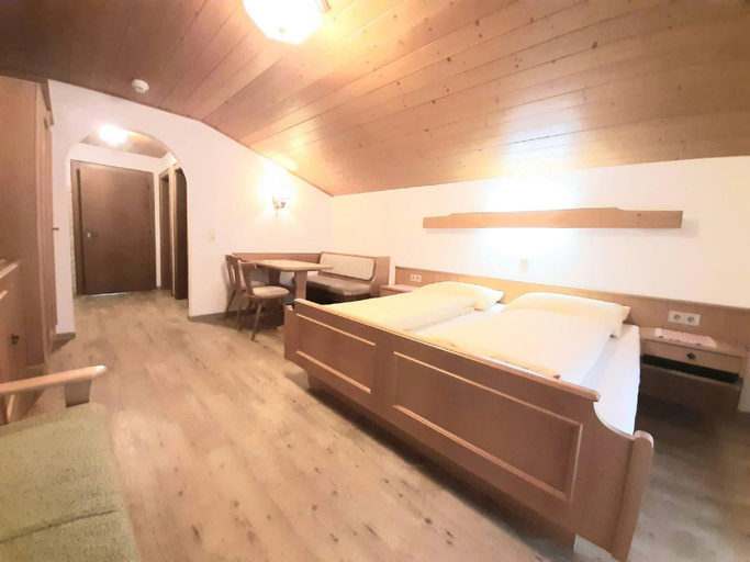 Bedroom 2, Apartment in Radstadt near Ski Amade, Sankt Johann im Pongau