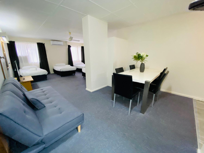 Others 2, The Nowra Motor Inn, Shoalhaven - Pt A