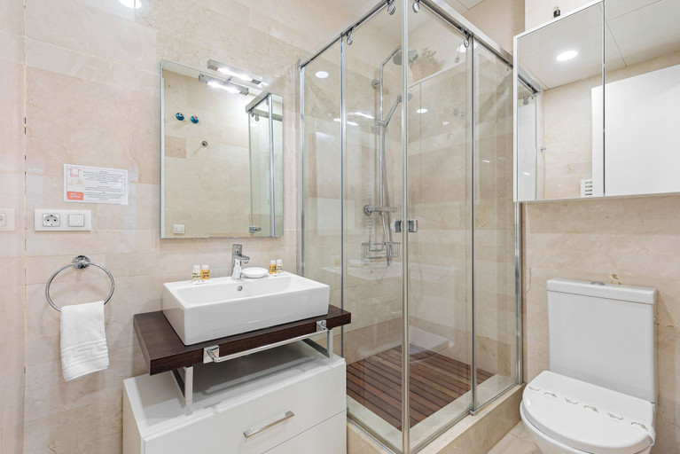 Bathroom 4, Stay U-nique Apartment Sebastián Souvirón, Málaga