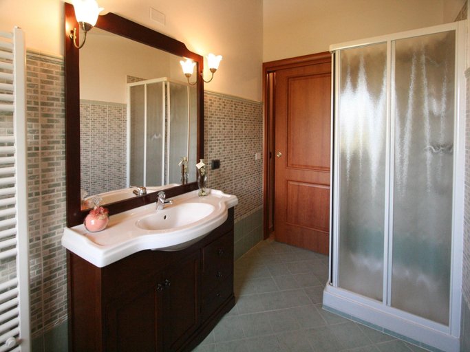 Bathroom 4, Villa in Cagli with Pool  Scenic Trails, Pesaro E Urbino