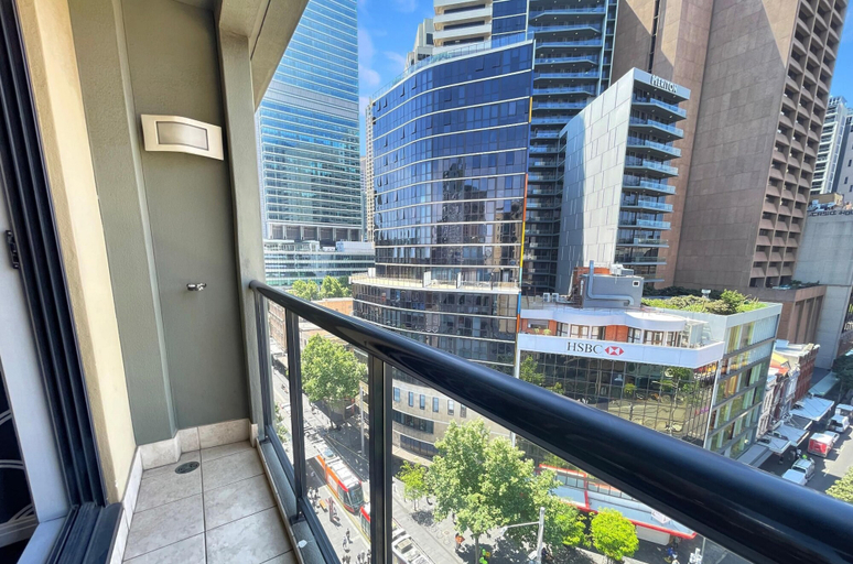 Room 5, Metawise Sydney CBD Haymarket King Studio, Sydney
