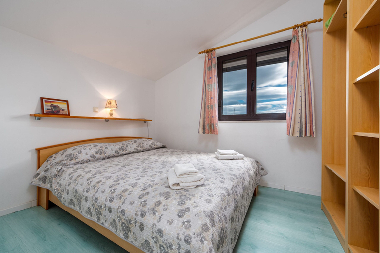 Bedroom 3, Villa Petra, Sukošan